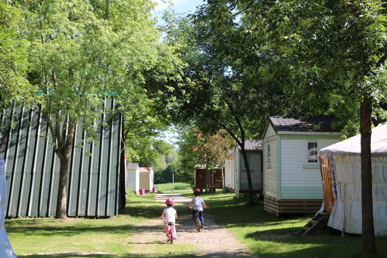 Camping Domaine De Mepillat Saint-Nizier-le-Bouchoux Eksteriør bilde
