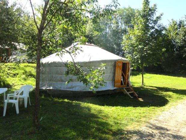 Camping Domaine De Mepillat Saint-Nizier-le-Bouchoux Eksteriør bilde